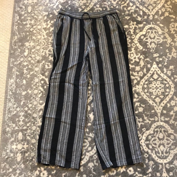 Old Navy High Waisted Striped Linen Blend Wide Leg Pants - Black/White - Picture 3 of 9